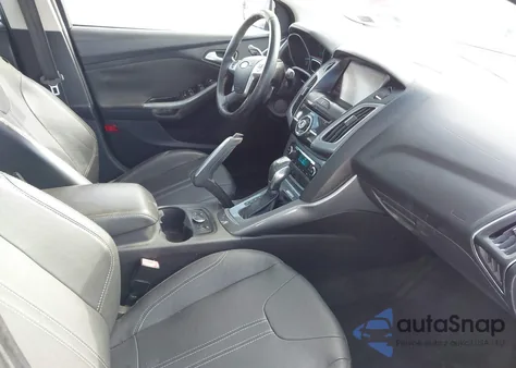 2013 Ford Focus Titanium from USA, damaged, VIN 1FADP3J25DL174154